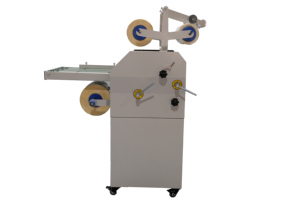 Nouvelle machine de laminage de film de haute qualité 390A avec dispositif d'alimentation par convoyeur et coupe automatique hydraulique, garantie 1 an - Product Image 3