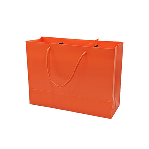 OEM Factory Price Customized <b>Magnetic</b> Foldable Closure Gift Box With Ribbon and Bag - Product Image 4