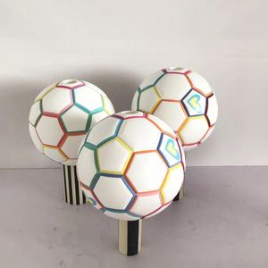 Modelo de Estatua de <span class=keywords><strong>Fútbol</strong></span> de Resina Impresa en 3D para Exhibición en Escaparates, Esculturas de <span class=keywords><strong>Fútbol</strong></span> de Fibra de Vidrio 3D - Product Image 4