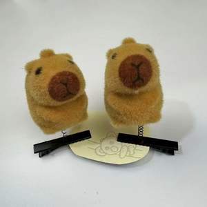 Épingles à cheveux Kawaii Capybara de style drôle de vente en gros d'épingles à cheveux de filles en peluche 3D de printemps de personnage d'<span class=keywords><strong>anime</strong></span> de dessin animé - Product Image 5