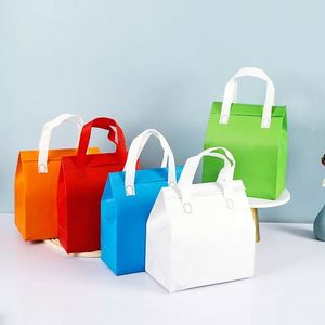 Sacs de courses personnalisés en tissu non tissé, isolants, à poignées, motif lettres, pour des aventures de shopping personnalisées, en gros et à prix abordable ! - Product Image 3