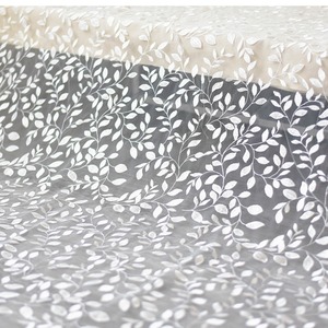 Tissu en dentelle blanche à petites feuilles, <span class=keywords><strong>tulle</strong></span> brodé motif floral élégant pour robes et rideaux féminins - Product Image 4