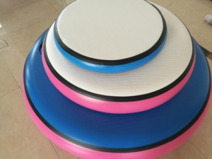 <span class=keywords><strong>Tapis</strong></span> de gymnastique gonflable portable avec surface en <span class=keywords><strong>tapis</strong></span> durable pour l'entraînement à domicile en cheerleading, tumbling et yoga - Product Image 5