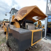 Rouleau compresseur vibrant robuste XS223J 22T à forte capacité de franchissement pour la construction de routes et de barrages en Afrique