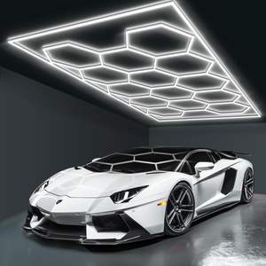 Iluminación de garaje hexagonal LED de bajo consumo: Diseño de colmena para talleres de automóviles, salas de equipos automotrices y espacios industriales - Product Image 3