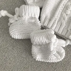Autumn Baby Sweater Cardigan Set Cotton Newborn Knitted Bodysuit Cardigan Hat Booties Baby Clothes Set