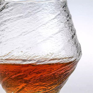 Verre à <span class=keywords><strong>whisky</strong></span> <span class=keywords><strong>japonais</strong></span> élégant, motif flocons de neige tombants, style Japandi, 420 ml, verre à brandy, cadeau d'affaires - Product Image 6