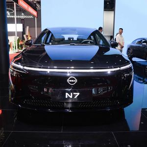 Minsk Spot 2025โดยสิงโตทะเล07 EV 550กม. 610พวงมาลัยมือซ้าย5ที่นั่ง4WD BYD sealion 7รถยนต์ไฟฟ้า - Product Image 1