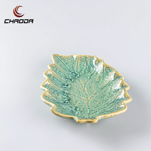 Jade Vert Irrégulier Unique <span class=keywords><strong>En</strong></span> <span class=keywords><strong>Forme</strong></span> <span class=keywords><strong>De</strong></span> <span class=keywords><strong>Feuille</strong></span> <span class=keywords><strong>En</strong></span> Céramique Sushi Snack Assiettes Plats Créatifs Assiettes Assiettes <span class=keywords><strong>En</strong></span> Porcelaine Ensembles <span class=keywords><strong>De</strong></span> Vaisselle - Product Image 1