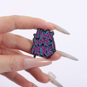 Spilla <span class=keywords><strong>Jinx</strong></span> Was Here, Pins in Smalto Personalizzati, Spille Metalliche Cool di Giochi e Anime, Badge per Zaino e Bavero, Gioielli Souvenir, Regali per Amici - Product Image 3