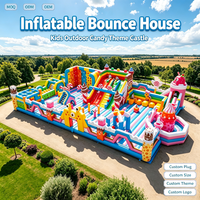 Structure gonflable combinée avec toboggan, PVC commercial 0,55 mm, thème bonbons personnalisé, pour fêtes d'enfants en extérieur