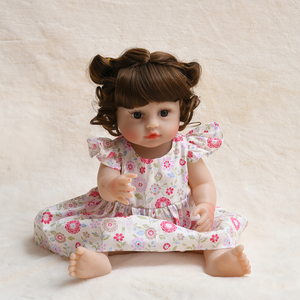 Jolies poupées réalistes douces de <span class=keywords><strong>18</strong></span> pouces pour nouveau-nés, jouets en silicone pour bébés reborn pour filles et enfants - Product Image 2