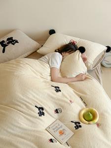 Juego de Ropa de Cama <span class=keywords><strong>Infantil</strong></span> de Invierno de 4 Piezas de Alta Calidad, con Diseño de Dibujos Animados de Animales, Suave, Grueso y Esponjoso, con Bordado y Cuentas, Suave como la Leche - Product Image 1