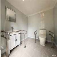 Unité de salle de bain préfabriquée portable moderne de 20 pieds en panneaux sandwich japonais, avec douche, toilettes et ventilateur d'extraction, pour adultes et espaces publics