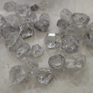 Cグレード白色HPHTダイヤモンド原石製造ノーカットラボ成長ダイヤモンド - Product Image 6