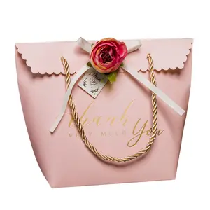 Hot selling wedding candy chocolate gift box for guest flower decoration hard rope box kids gift food packaging for candy