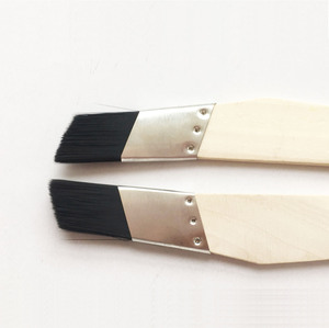 Pennelli per pittura con manico in legno piegati - Product Image 5