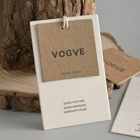 Étiquettes suspendues personnalisées en papier kraft écologique de haute qualité avec corde en chanvre, sérigraphiées, plusieurs finitions pour jeans, sacs, chaussures
