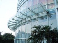 Auvent de façade en verre commercial