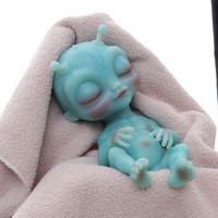 Poupée Alien Reborn en Silicone Pur Platine de 9 Pouces, Jouet Alien Bébé Réaliste en Silicone Souple, Cadeau Anti-Stress pour Enfants