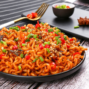 Hot cay gà Ramen Hàn Quốc phong cách 90g mì ăn liền với bột mì và nước tương - Product Image 5