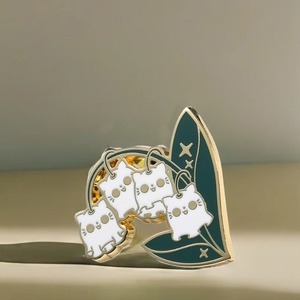 Broche fantaisie chat et muguet - Product Image 1