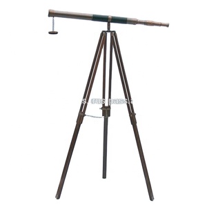 Fabricante de latón Pullet telescopio antiguo en trípode de madera de alta calidad estándar para la venta - Product Image 1
