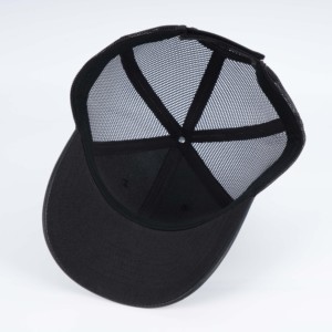 مصنع بيع بالجملة مخصص الجلود شارة التصحيح الفيلكرو 6 لوحة قبعات سائقي الشاحنات الذكور - Product Image 4