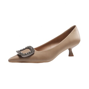 Y 35-40 scarpe da donna in microfibra scarpe da donna nuove a punta con tacco basso scarpe basse per ufficio donna - Product Image 5