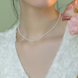 Collar de Perlas de Lujo para Mujer con Cadena Ligera para Clavícula, Extremadamente Pequeño, para un Estilo Veraniego Exclusivo - Product Image 5