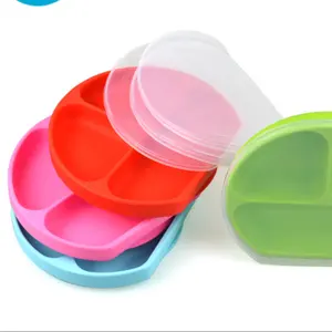 热卖最好的带盖子的硅胶吸盘放置分开的婴儿喂养碗和盘子儿童分餐盘