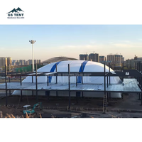 Couverture de terrain de football à dôme pneumatique pour tous les temps Structure de stade supportée par air gonflable