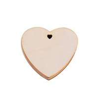 Cœurs en bois inachevé avec trou en forme de cœur pour mariage et fête