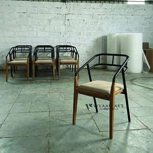 Chaises de salle à manger portables modernes pour la maison, le bureau à domicile, la restauration - Meubles de salle à manger empilables durables - Product Image 5