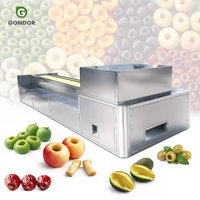 Machine voor het ontpitten van perziken, pruimen, avocado's en bayberries.