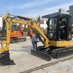 Mini-excavatrice CAT 303.5E, poids opérationnel de 3,5 tonnes, capacité de la benne de 0,13 m³, modèle 2021 - Product Image 4