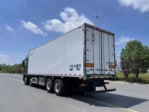 Foton AUMAN Heavy Duty Diesel 8x4 Manual New Refrigerator <b>Freezer</b> <b>Box</b> Truck Euro 6 Emission Fish Meat Ice Cream Transport - Product Image 6