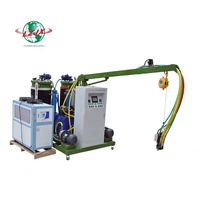 Machine à mousse de polyuréthane pour l'isolation thermique des glacières et des armoires réfrigérantes, machine de fabrication de chauffe-eau