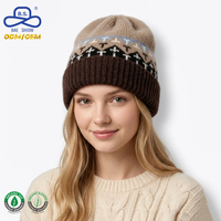 Bonnet en tricot brossé et duveteux, motif Fair Isle jacquard, bordure zigzag, revers côtelé croisé, style festif confortable, fournisseur ODM OEM