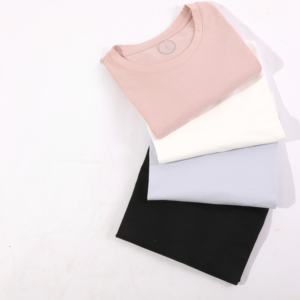 เสื้อยืดรัดรูปสำหรับผู้หญิงเสื้อผ้าแฟชั่นแบบกำหนดเอง100% อนิเมะเส้นใยโพลีเอสเตอร์ - Product Image 4