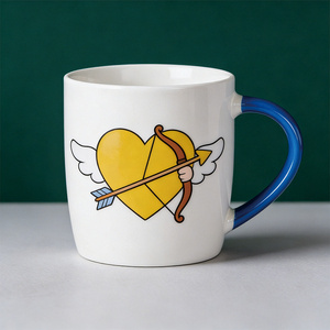 Tasses en céramique pour la Saint-Valentin - Design mignon <span class=keywords><strong>Cupidon</strong></span>, cœur avec flèche, mains de couple, tasses à café colorées avec poignée en forme de cœur - Product Image 5
