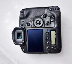 Capteur plein format 18,1 MP + 14 images par seconde — la 1D X est le summum de la vitesse et de la qualité d'image ! - Product Image 2