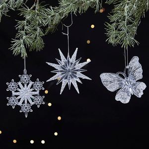 Décorations de Noël transfrontalières de luxe : Nouveaux ornements suspendus en acrylique transparent avec rennes, flocons de neige et étoiles - Product Image 3