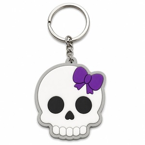 Llavero de PVC con diseño de calavera personalizado, estilo punk femenino para Halloween, colgante de goma suave con cabeza de esqueleto, recuerdo de fiesta, venta al por mayor, OEM - Product Image 1