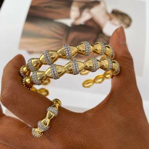 럭셔리 18K 골드 대나무 모양 팔찌 반지 디자이너 여성 2025 아프간 돌 인도 보석 세트 - Product Image 3