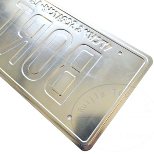 Placas de Matrícula Personalizadas de Aleación de Aluminio 3D en Relieve para Vehículos en Bolivia - Product Image 6