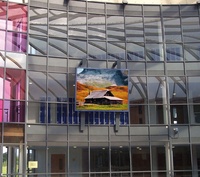 Mini panneau multimédia extérieur Jumbotron P10 LED panneau d'affichage numérique IP65 à échelle de gris 14 bits pour magasins de détail métros graphiques d'affichage