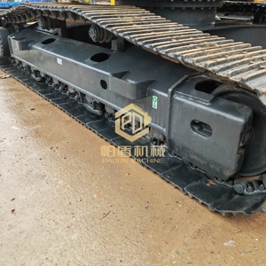 Excavadora hidráulica de cadenas usada Doosan DX300LC-9C de 30 toneladas con cazo de excavación. - Product Image 5