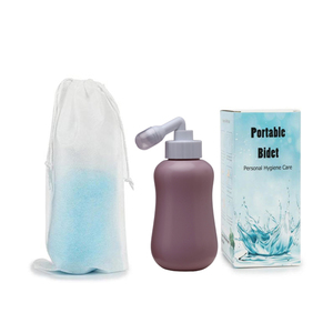 Botella de Agua Portátil NZMAN Rosa Bebé para Cuidado Postparto, Artículos Esenciales para el Postparto, Cuidado Femenino, Bidé de Viaje de 12 oz - Product Image 3