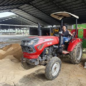 Mini <span class=keywords><strong>tracteur</strong></span> 25 30 35 40 45 50 60 ch 4 roues motrices 4x4 Agriculture agricole Compact diesel Tracteurs agricoles <span class=keywords><strong>Tracteur</strong></span> - Product Image 3